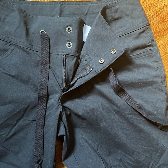 Columbia Hiking Pants - Picture 2 of 5